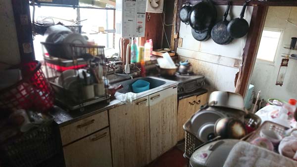 仙台市泉区の解体予定の一軒家（台所）の片付け作業事例紹介