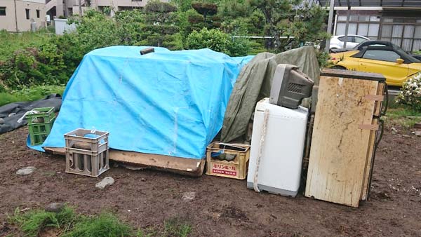 仙台市泉区の解体予定の一軒家（残置物・不用品を屋外へ搬出）の片付け作業事例紹介